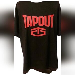 Men's Tapout t-shirt Size medium New !